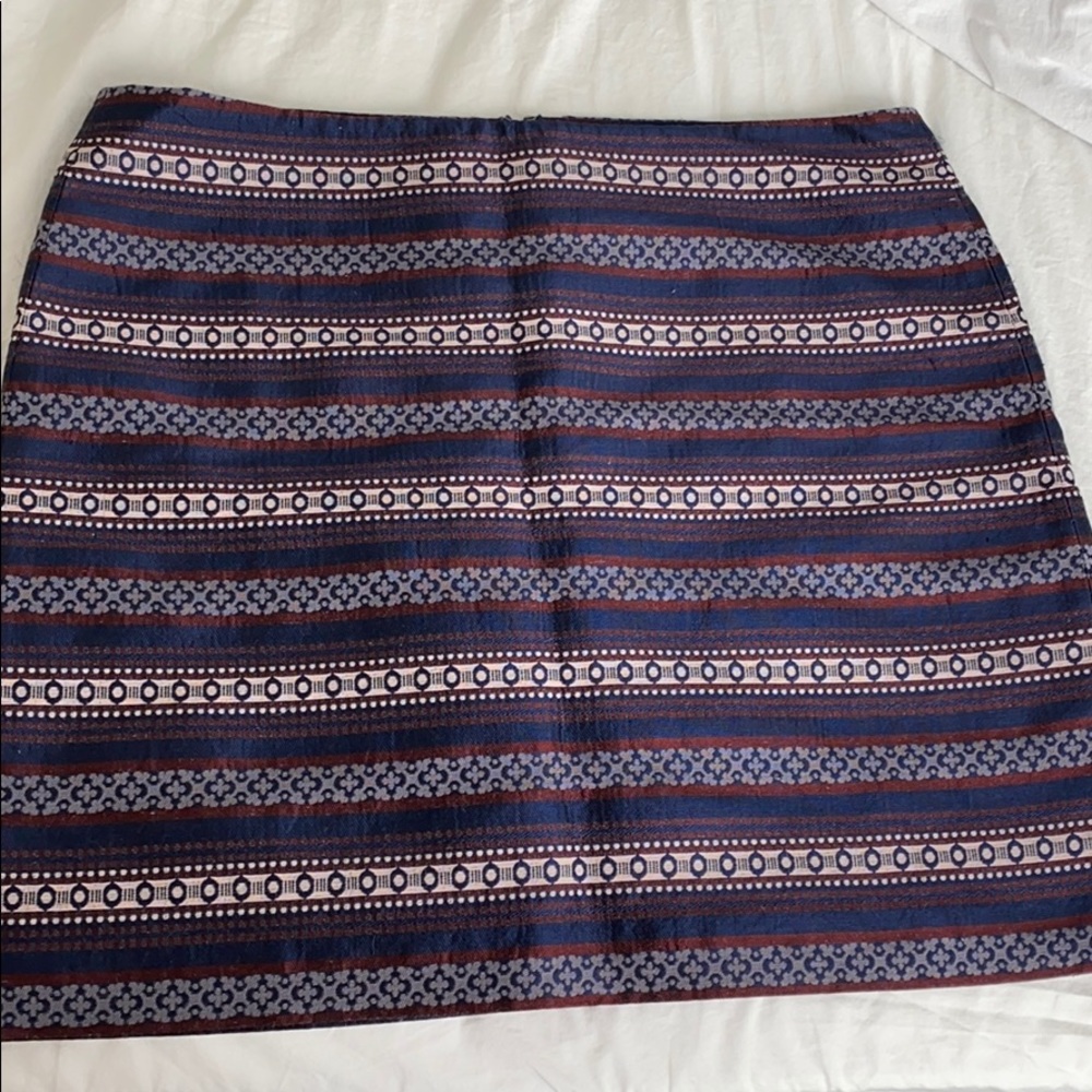 Woven printed skirt